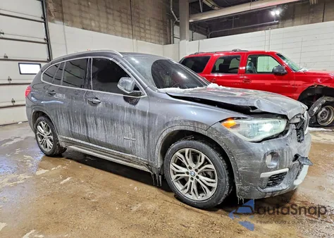 2016 BMW X1 xDrive28I z USA, uszkodzony, nr VIN WBXHT3Z38G4A51392